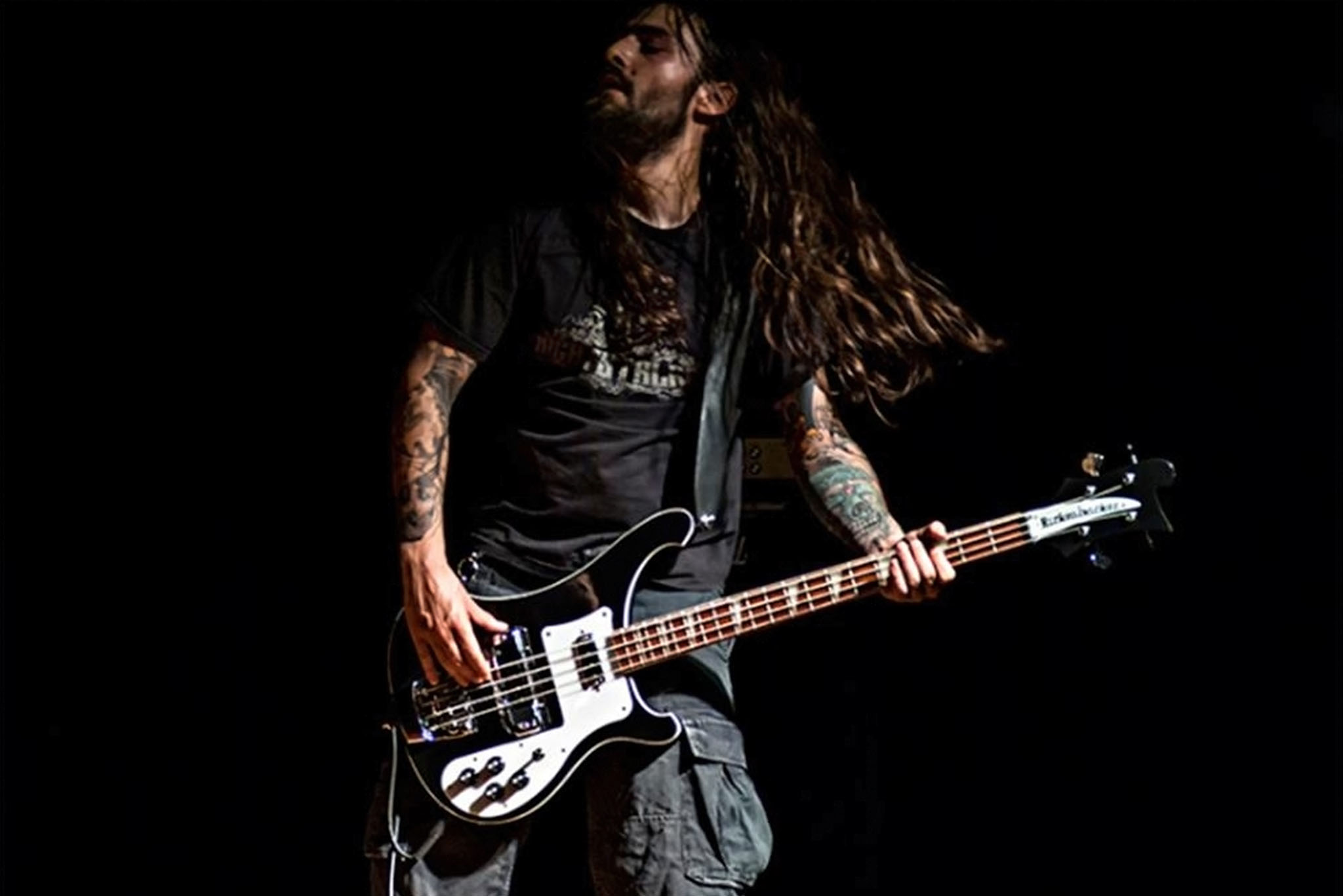 constantineplaysbass-contact.jpg